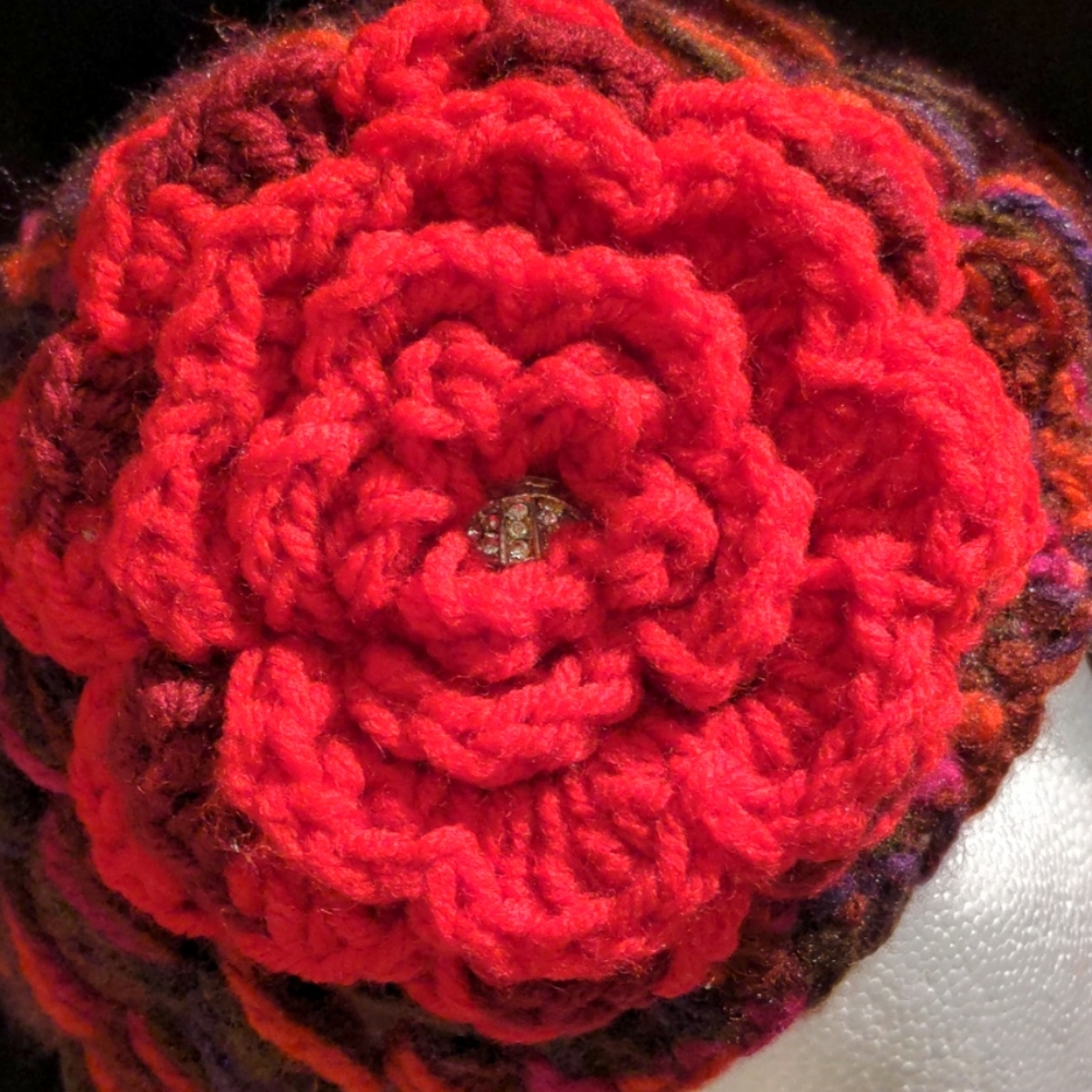 NEW HANDMADE CROCHET HAT - Picture 7 of 7